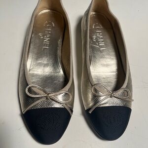CHANEL Metallic Gold and Black Flats